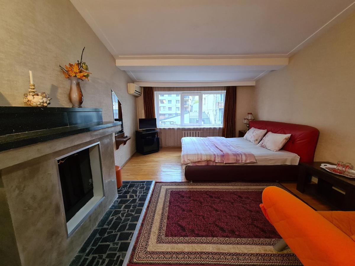 Hotel Bu Tbilisi Esterno foto