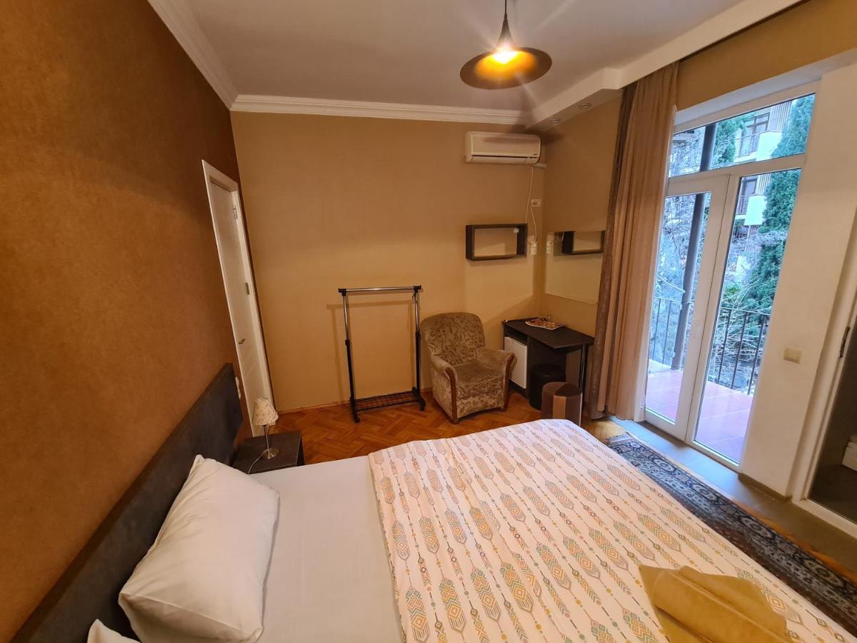 Hotel Bu Tbilisi Esterno foto