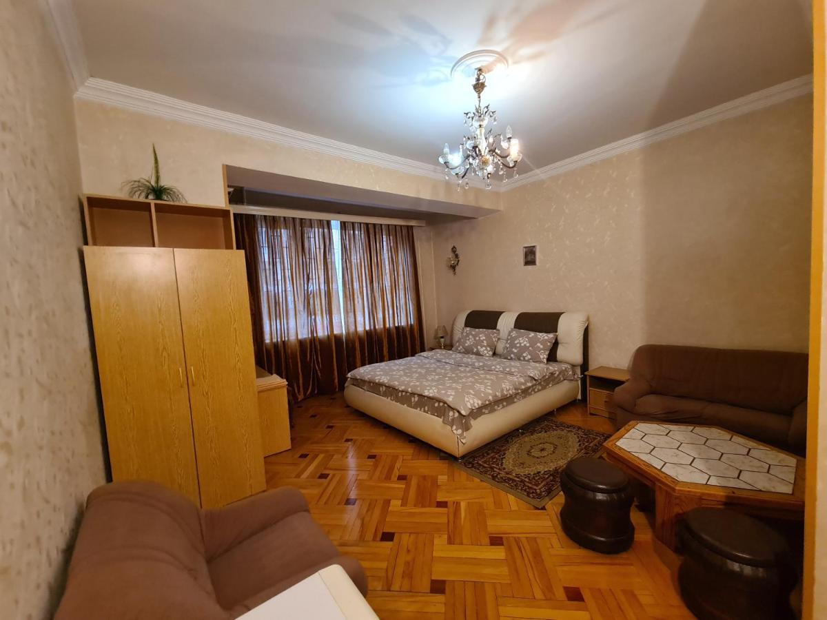 Hotel Bu Tbilisi Esterno foto